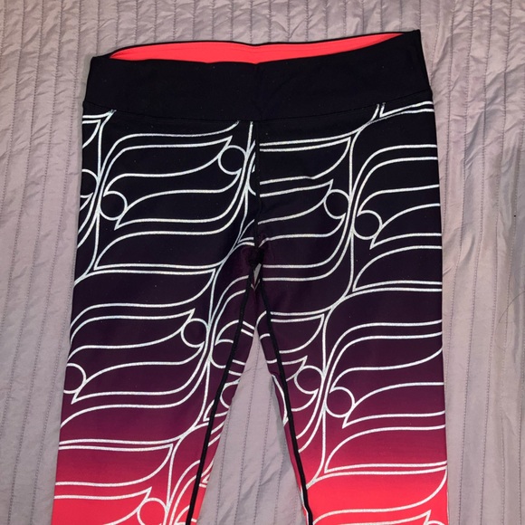 L | Logo Capri - Picture 3 of 6